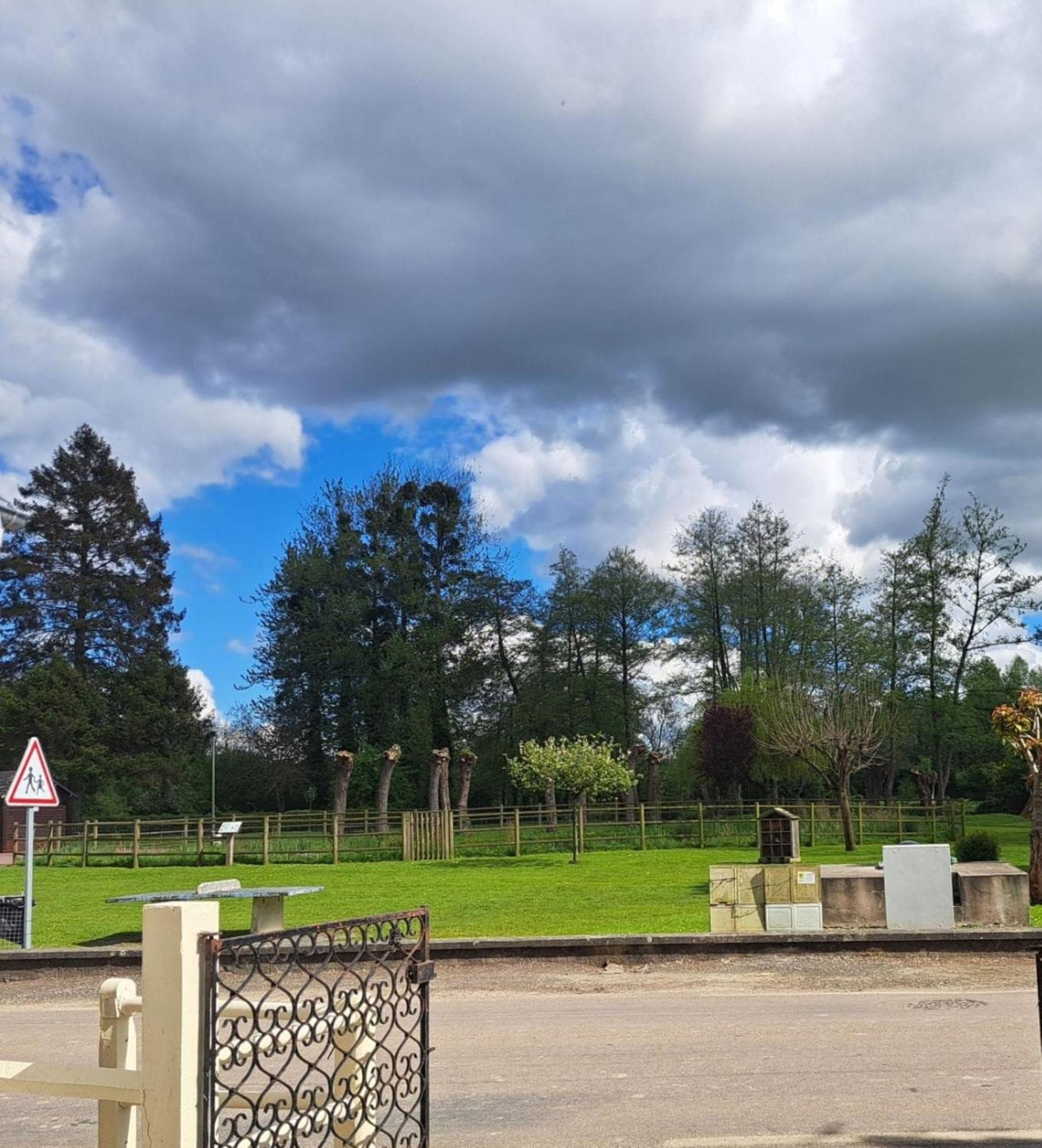 Вилла Au Clair Matin Sur L'Yeres Sept-Meules Экстерьер фото