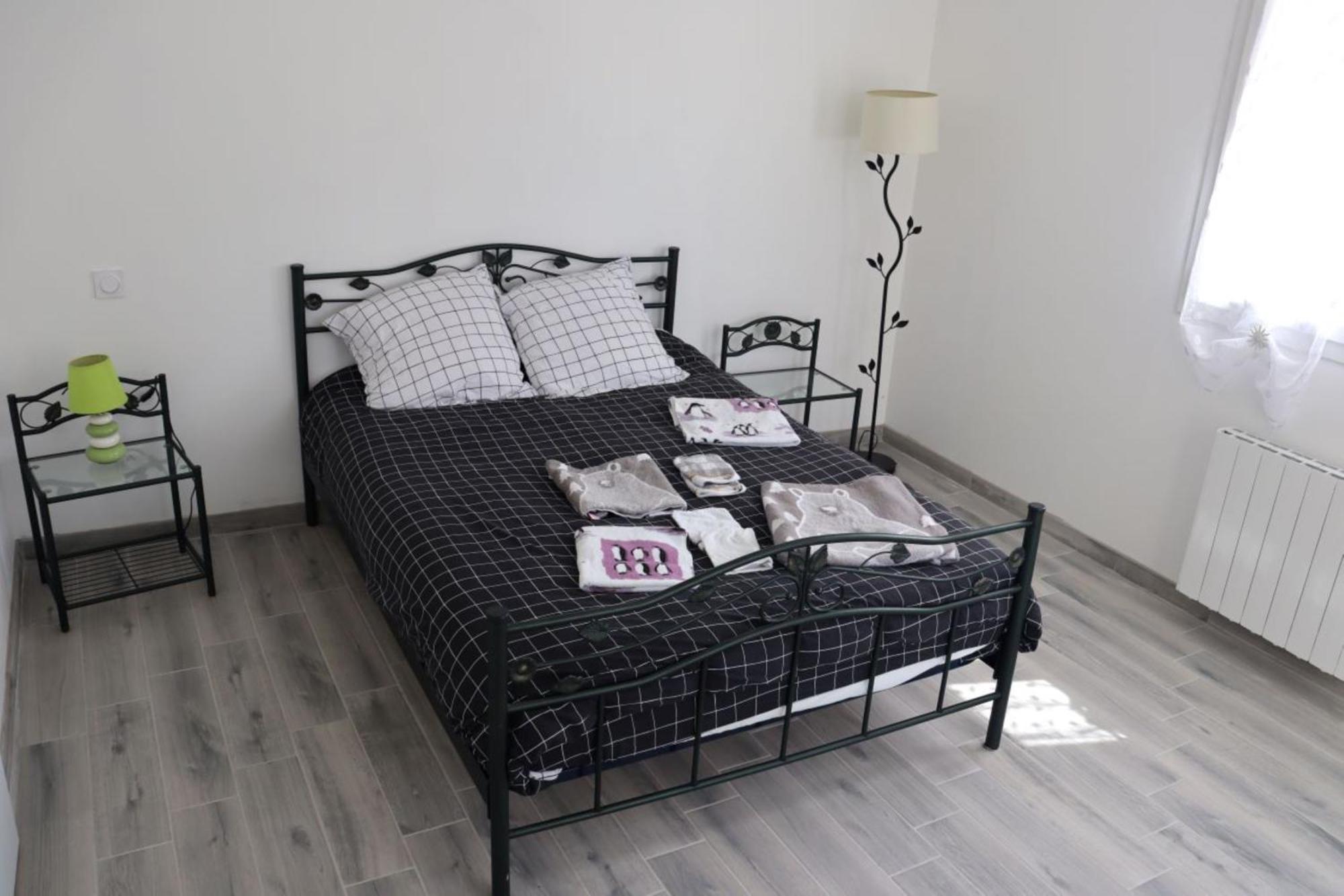 Вилла Au Clair Matin Sur L'Yeres Sept-Meules Экстерьер фото